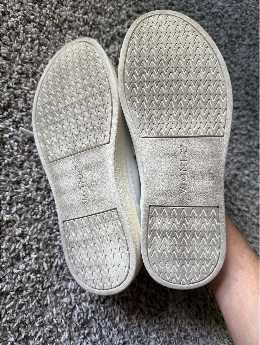 Vioionic Winny Sneakers - Picture 5 of 9